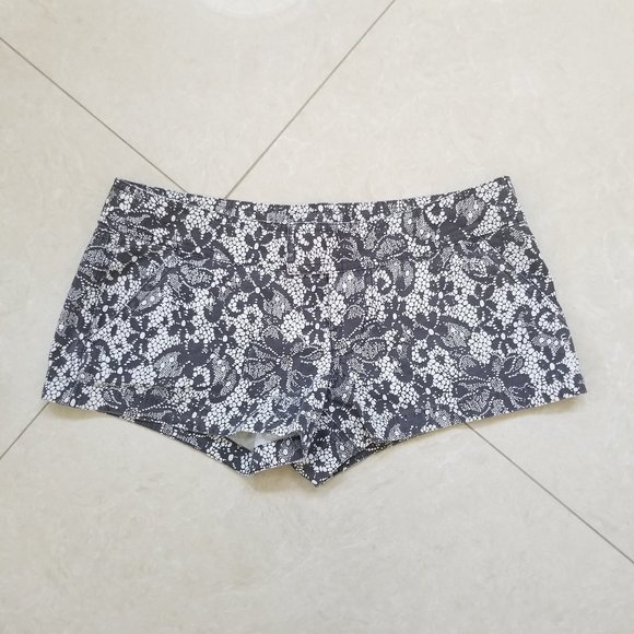 Volcom Black and White Floral Lace Shorts - Picture 1 of 6